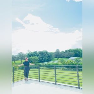 Meet your Posher, Yanetsys